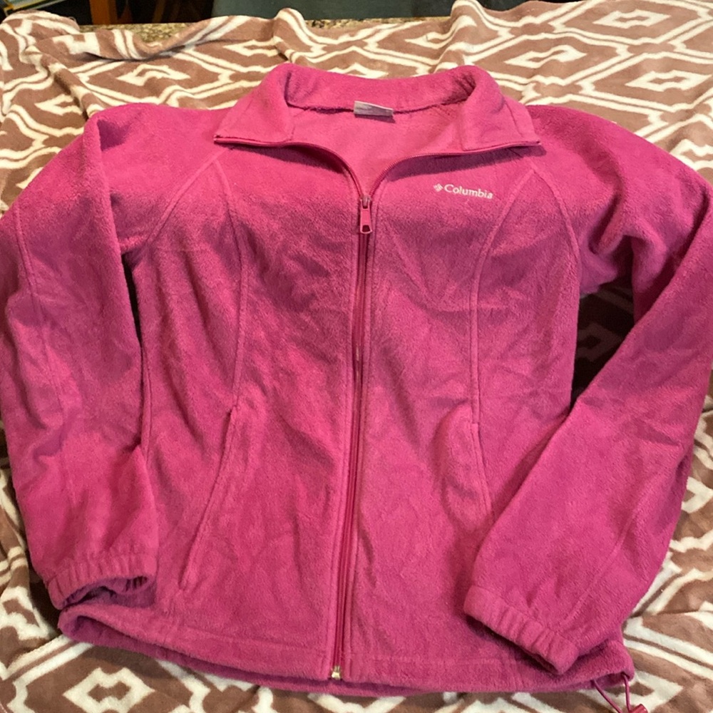 Women’s Columbia Fleece Zip-up Jacket. Size medium.